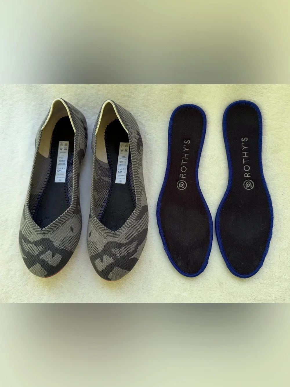 Rothy’s Grey Camo Ballet Flat Retired Pattern Size 9.5 White Halo Red Soles EUC - Picture 13 of 14